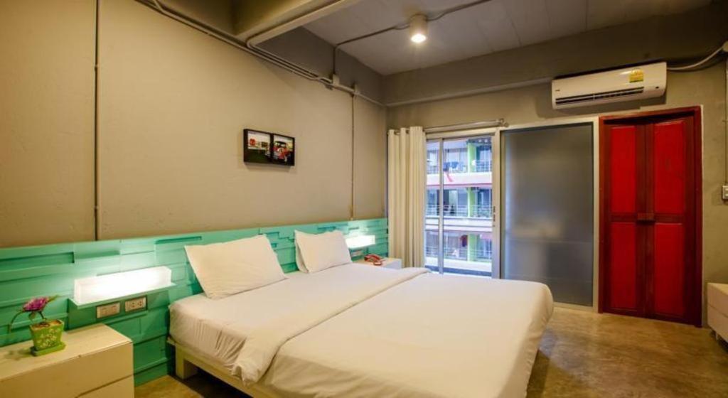 Oyo 292 The Oddy Hip Hotel Patong Exteriér fotografie