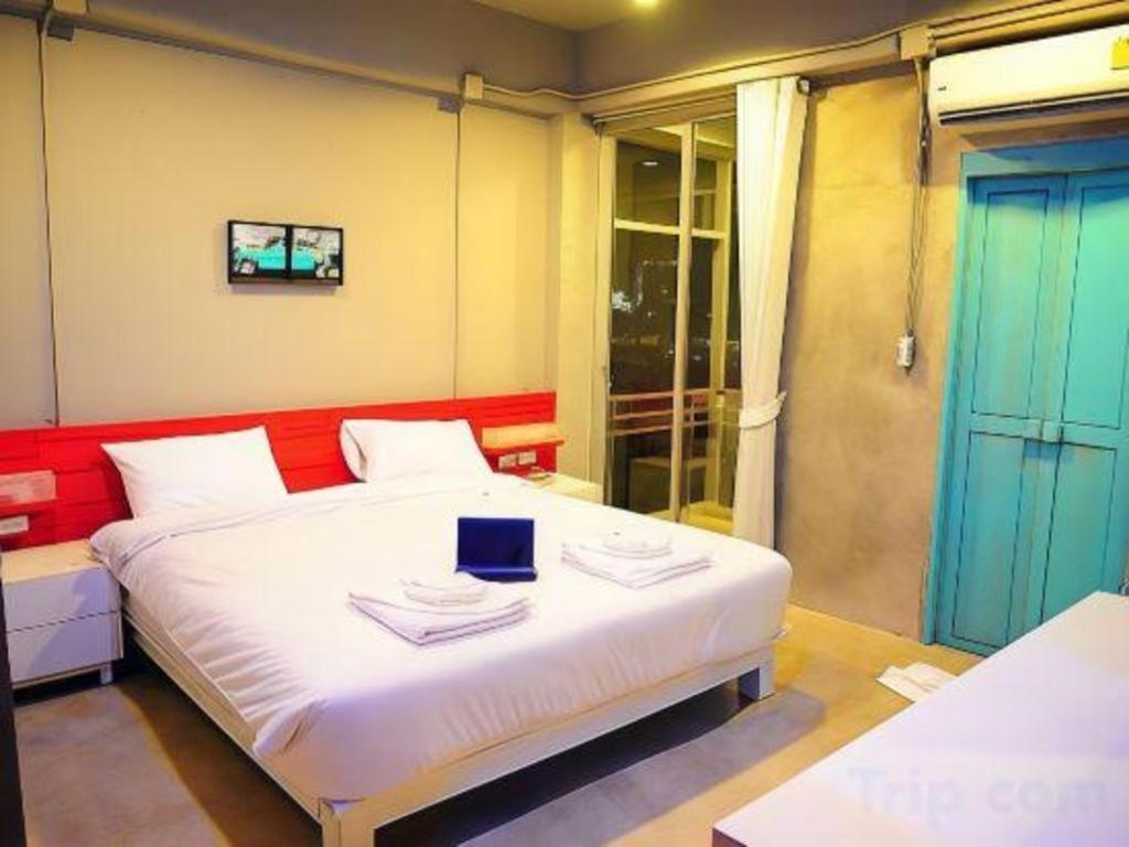 Oyo 292 The Oddy Hip Hotel Patong Exteriér fotografie