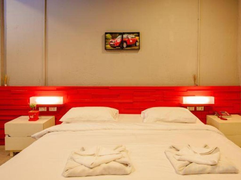 Oyo 292 The Oddy Hip Hotel Patong Exteriér fotografie