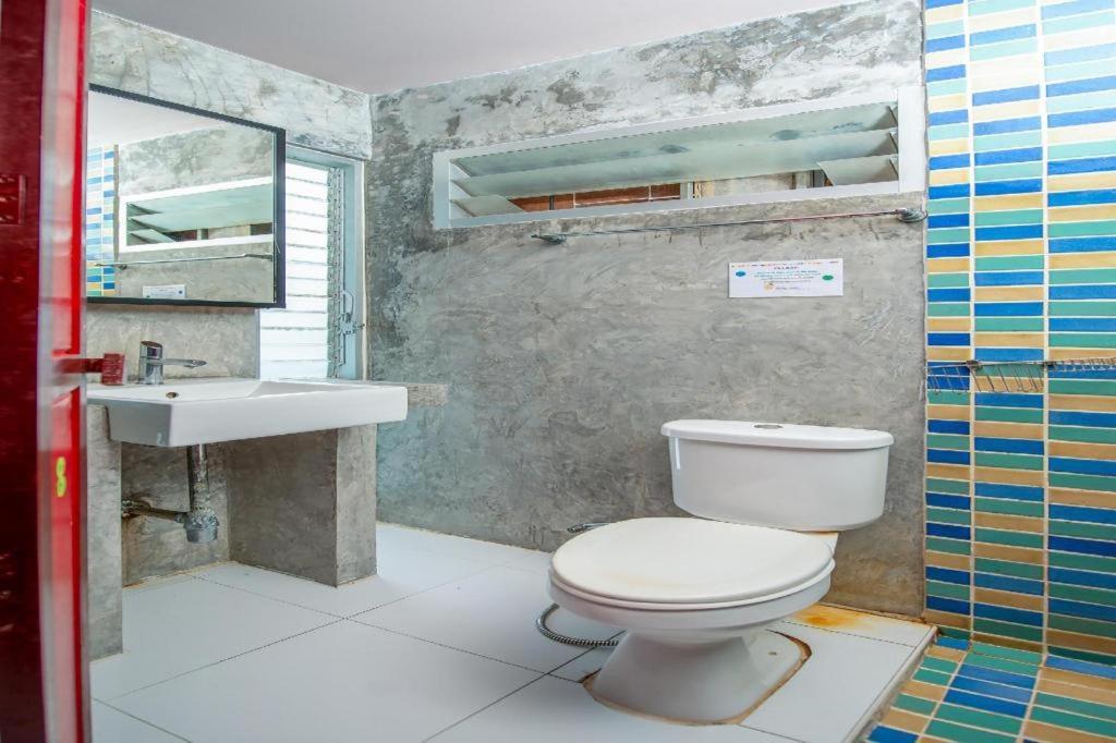 Oyo 292 The Oddy Hip Hotel Patong Exteriér fotografie