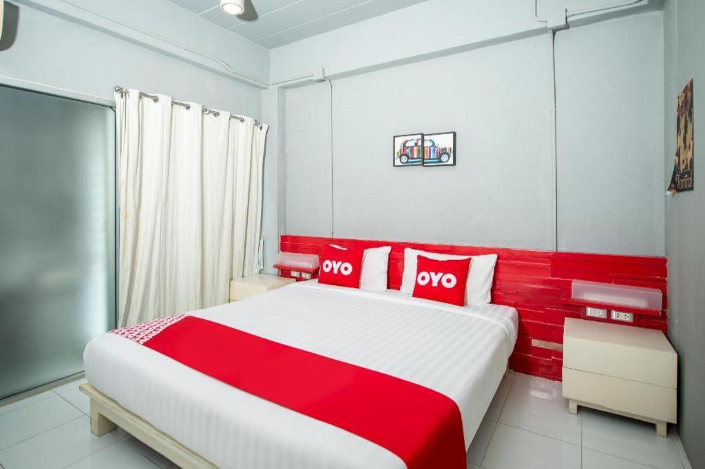 Oyo 292 The Oddy Hip Hotel Patong Exteriér fotografie