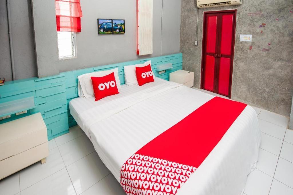 Oyo 292 The Oddy Hip Hotel Patong Exteriér fotografie